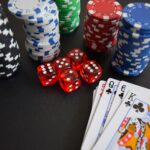Mâini de start în Texas Hold’em: ce joci și ce arunci fără milă